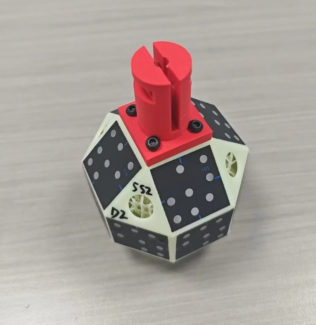 试验机 适配器械与操作臂的靶标安装结构